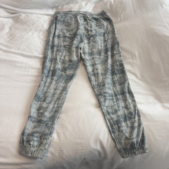 Athleta Farallon Organic Cotton Jogger Pants Fog Camo Women’s Size M - Picture 4 of 5